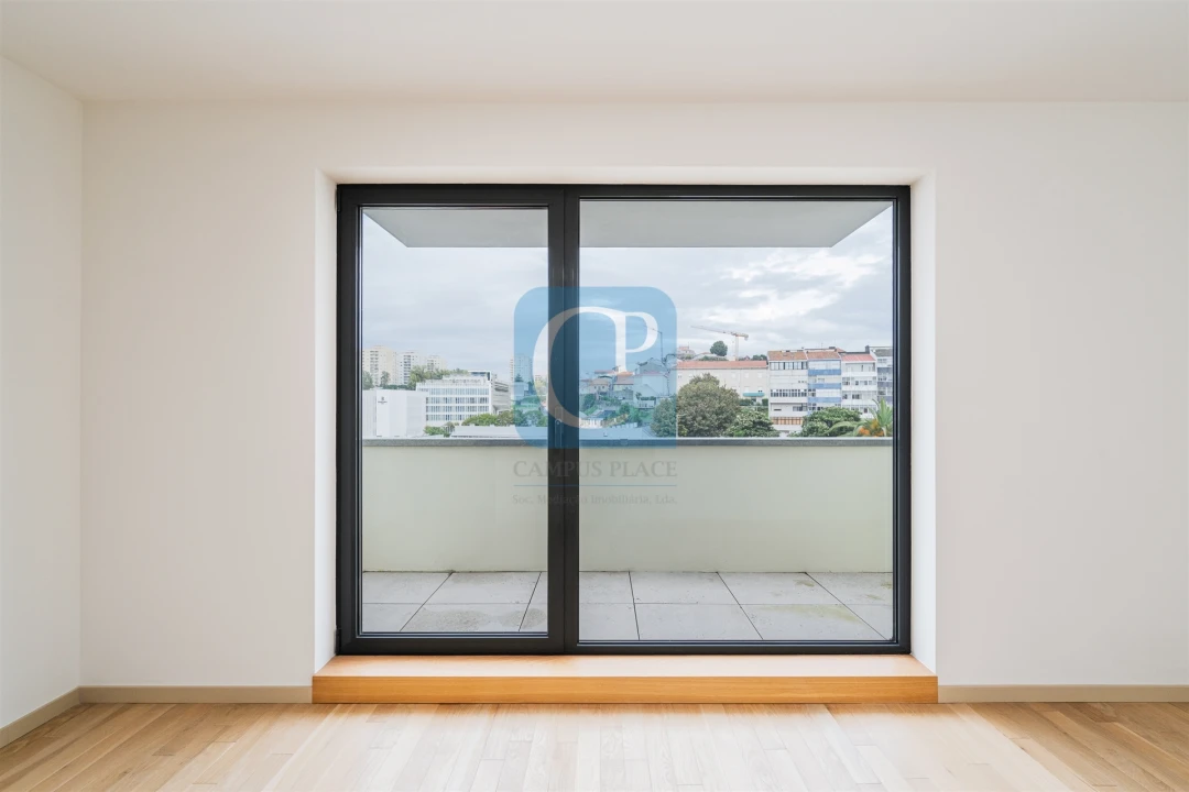 Apartamento T1 para Venda em Cedofeita, Santo Ildefonso, Sé, Miragaia, São Nicolau e Vitória Foto 3