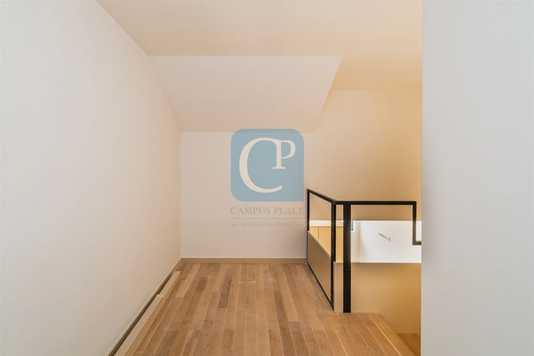 Apartamento T1 para Venda em Cedofeita, Santo Ildefonso, Sé, Miragaia, São Nicolau e Vitória Foto 7