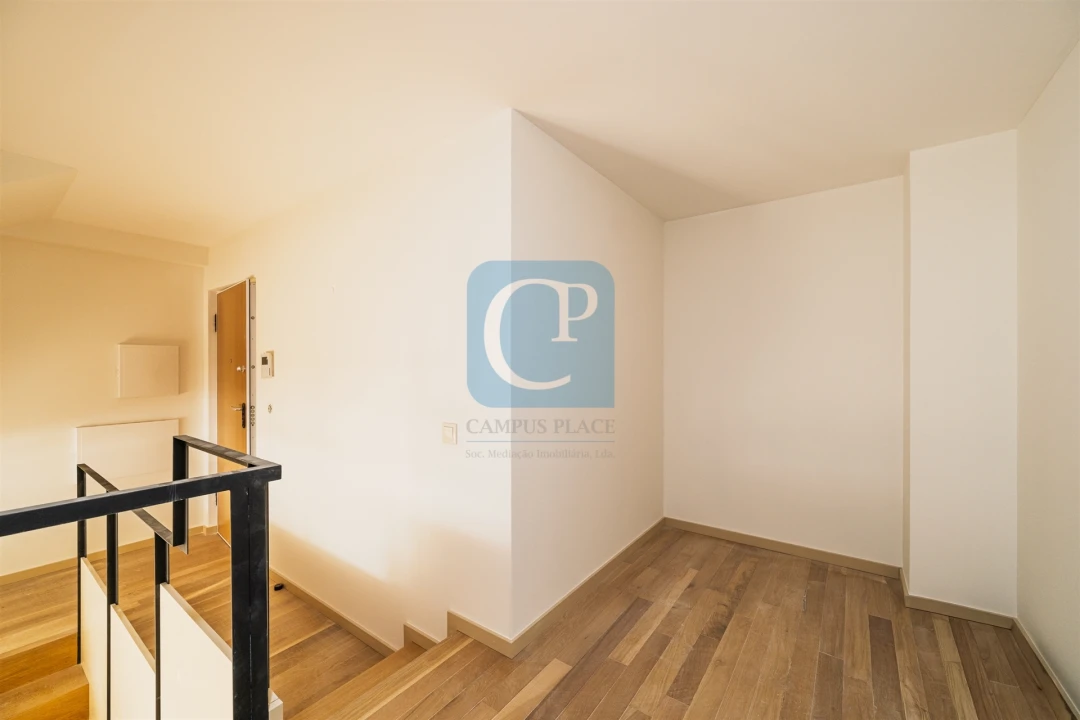 Apartamento T1 para Venda em Cedofeita, Santo Ildefonso, Sé, Miragaia, São Nicolau e Vitória Foto 5