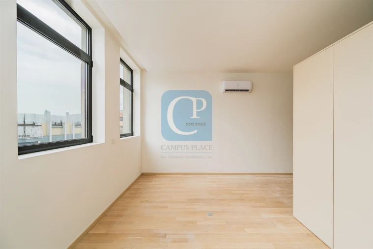 Apartamento T1 para Venda em Cedofeita, Santo Ildefonso, Sé, Miragaia, São Nicolau e Vitória Foto 14