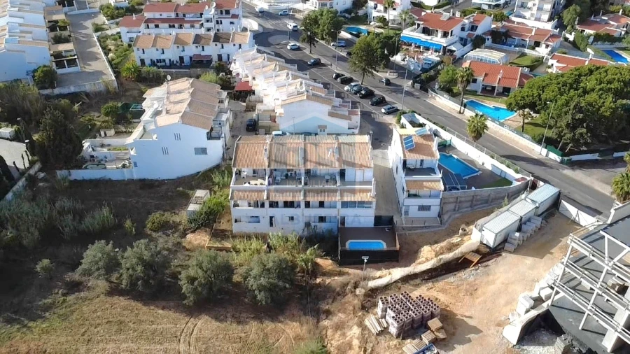 Moradia T2 para Venda em Albufeira e Olhos de Água Foto 60