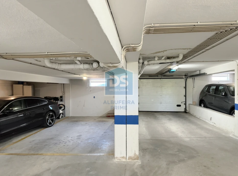 Apartamento T2 para Venda em Quarteira Foto 38