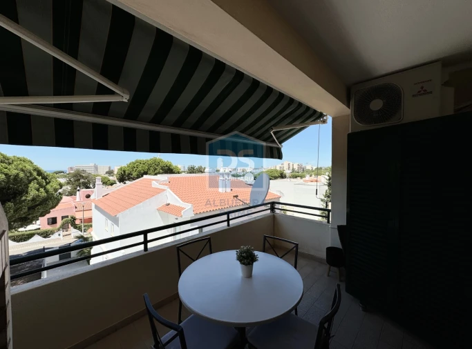 Apartamento T2 para Venda em Quarteira Foto 17