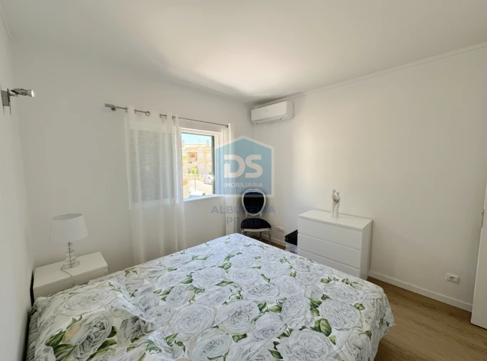 Apartamento T2 para Venda em Quarteira Foto 24