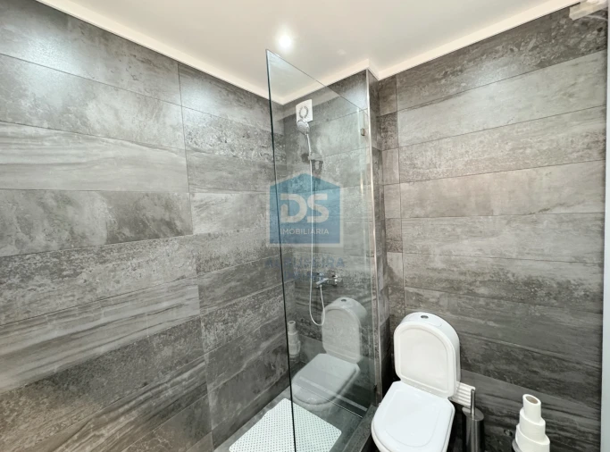 Apartamento T2 para Venda em Quarteira Foto 28