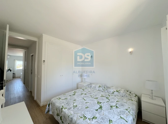 Apartamento T2 para Venda em Quarteira Foto 12
