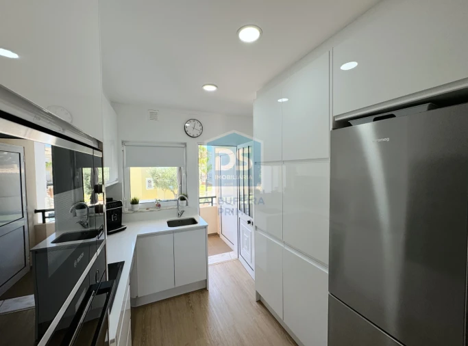 Apartamento T2 para Venda em Quarteira Foto 26