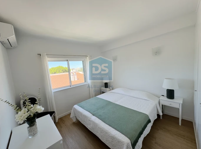 Apartamento T2 para Venda em Quarteira Foto 32