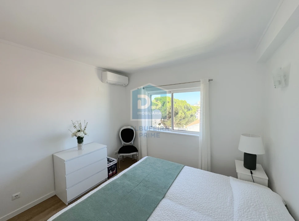 Apartamento T2 para Venda em Quarteira Foto 33