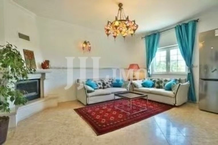 Moradia T3 para Arrendamento em Alcabideche Foto 34