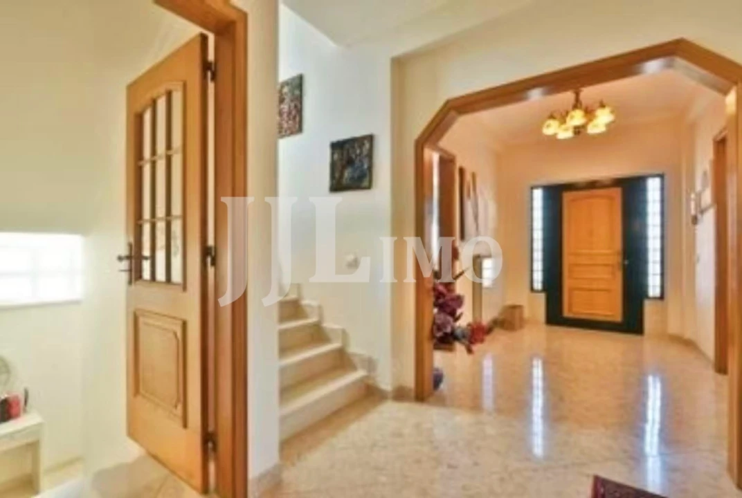 Moradia T3 para Arrendamento em Alcabideche Foto 12