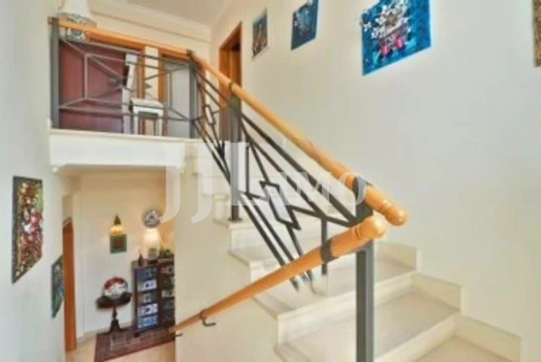 Moradia T3 para Arrendamento em Alcabideche Foto 15