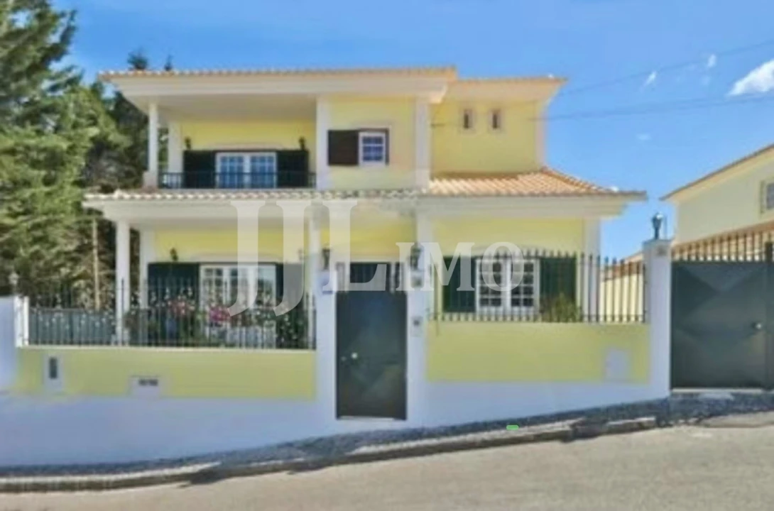 Moradia T3 para Arrendamento em Alcabideche Foto 1