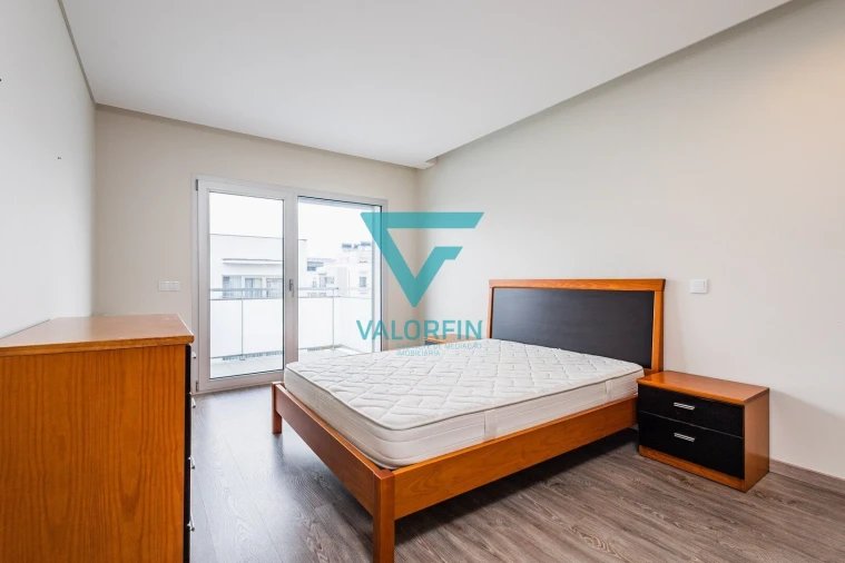 Apartamento T3 para Venda em Leiria, Pousos, Barreira e Cortes Foto 14