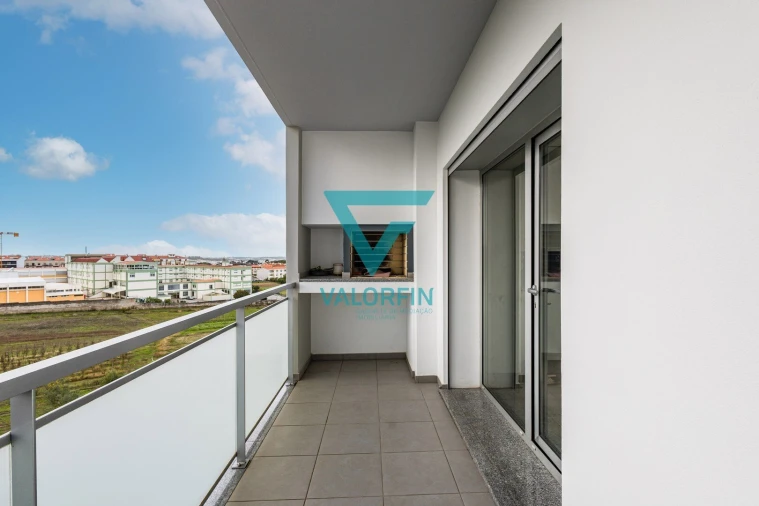 Apartamento T3 para Venda em Leiria, Pousos, Barreira e Cortes Foto 8