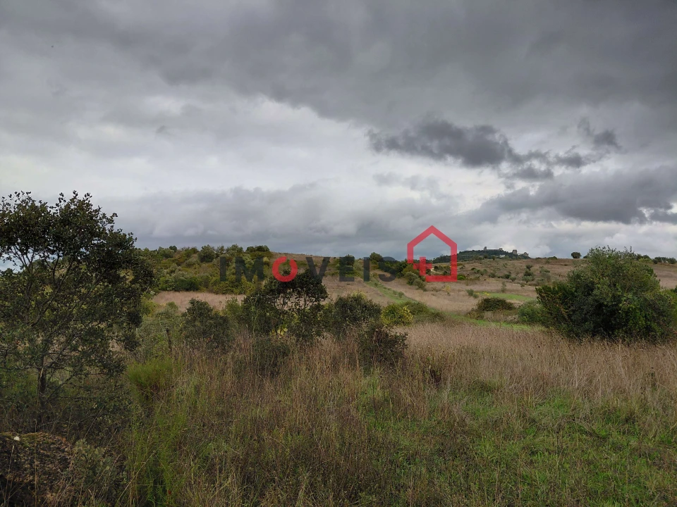 Terreno para Venda em Nossa Senhora das Misericordias Foto 2