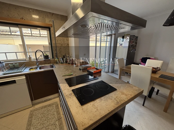 Moradia T4 para Venda em São Francisco Foto 9