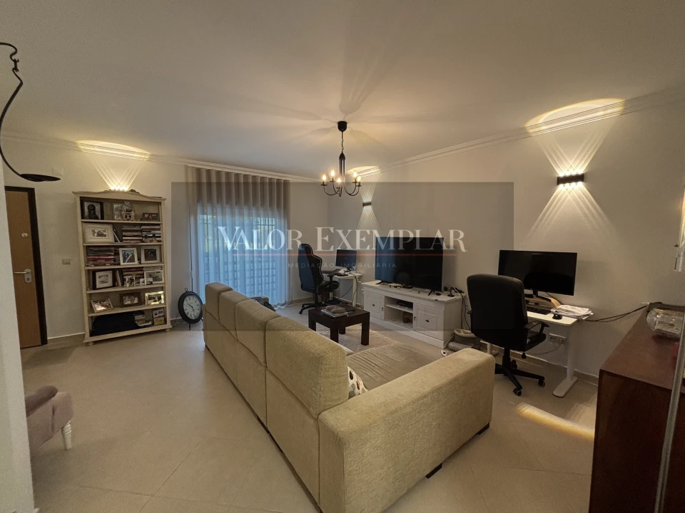 Moradia T4 para Venda em São Francisco Foto 1