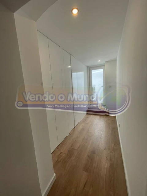 Moradia T1 para Venda em Cabeção