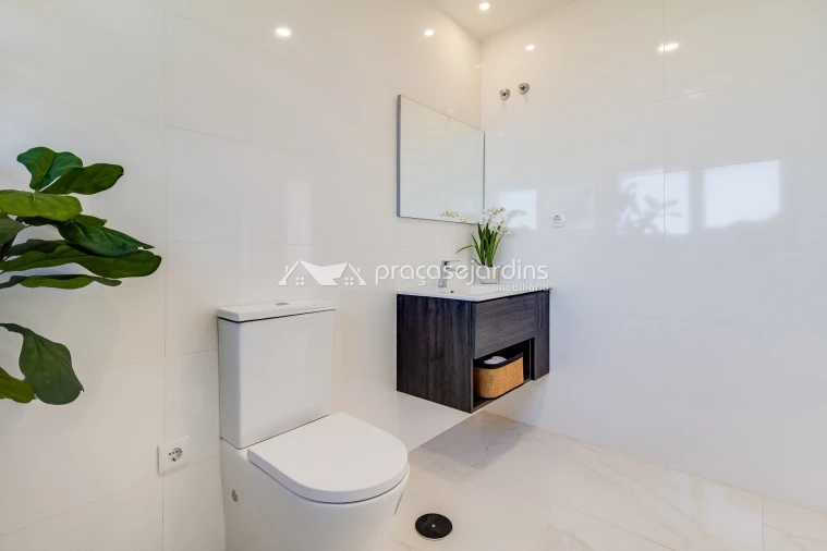 Apartamento T2 para Venda em Caranguejeira Foto 6