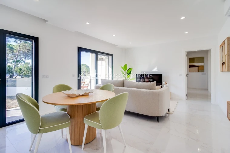 Apartamento T2 para Venda em Caranguejeira Foto 13