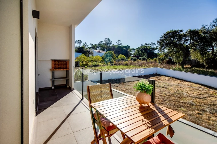 Apartamento T2 para Venda em Caranguejeira Foto 17