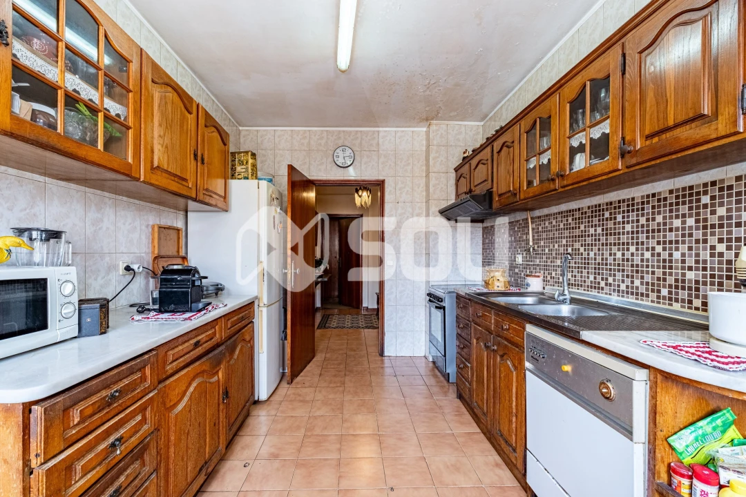 Apartamento T3 para Venda em Vilar de Andorinho Foto 11