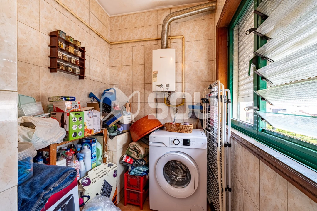 Apartamento T3 para Venda em Vilar de Andorinho Foto 12