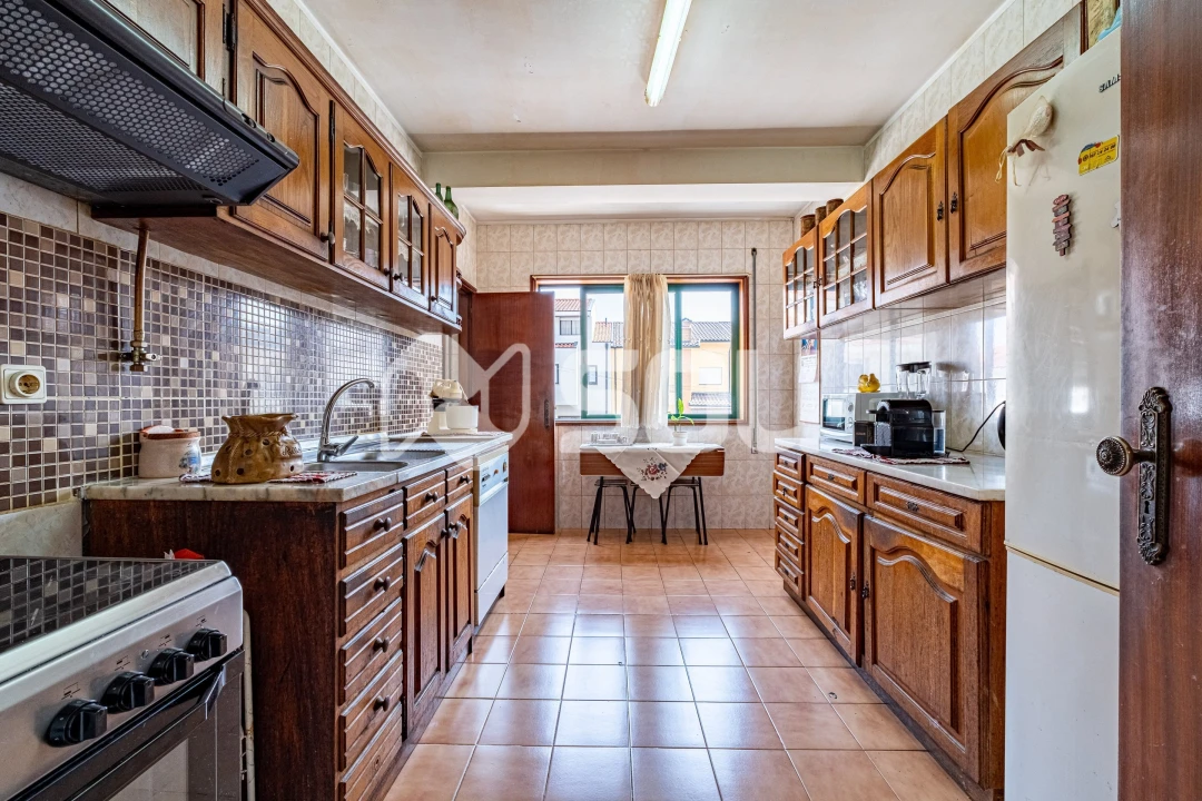 Apartamento T3 para Venda em Vilar de Andorinho Foto 8