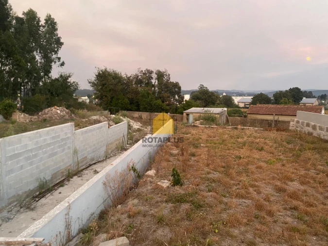 Moradia T4 para Venda em Castêlo da Maia Foto 9