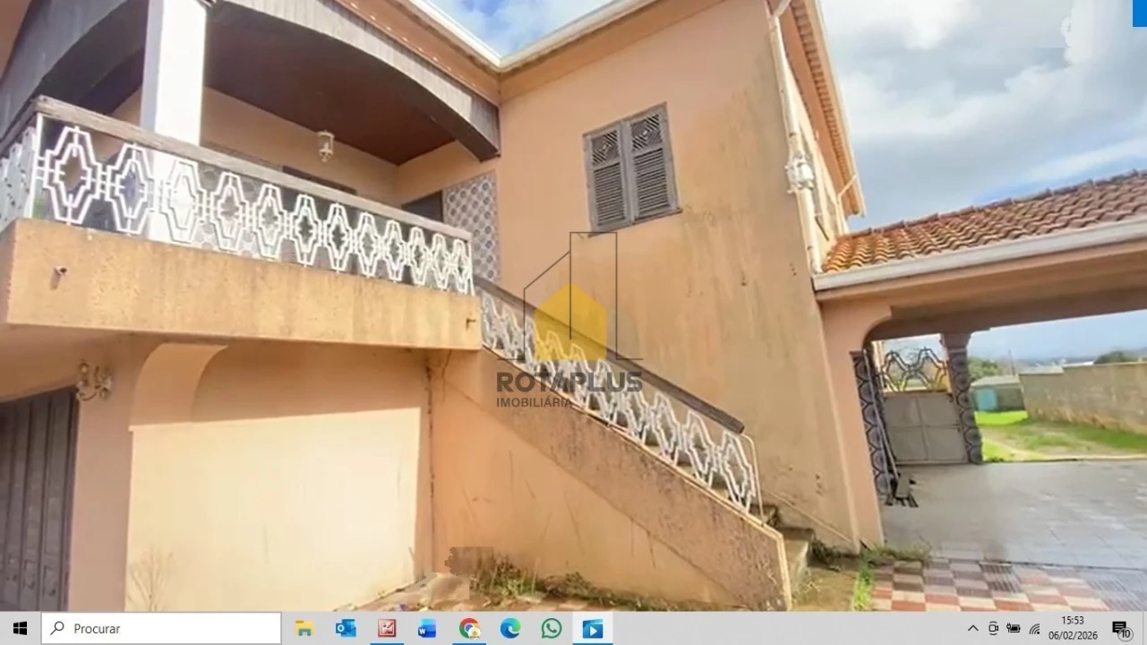 Moradia T4 para Venda em Castêlo da Maia Foto 3