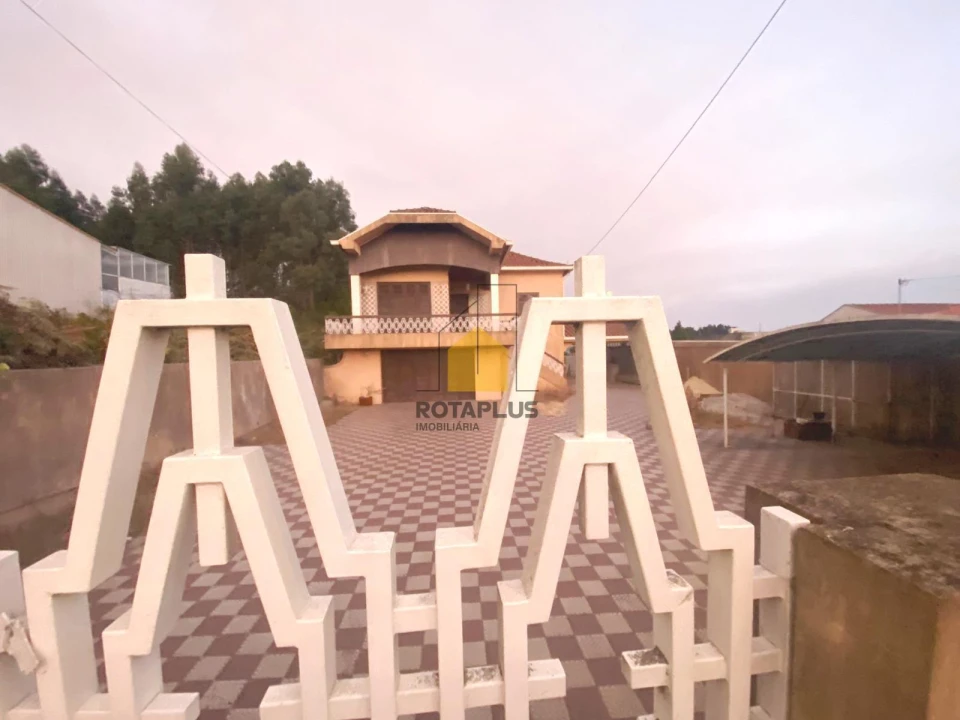 Moradia T4 para Venda em Castêlo da Maia Foto 1