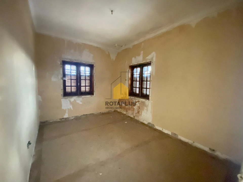 Moradia T4 para Venda em Castêlo da Maia Foto 14