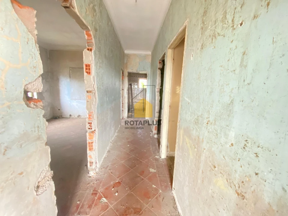 Moradia T4 para Venda em Castêlo da Maia Foto 12