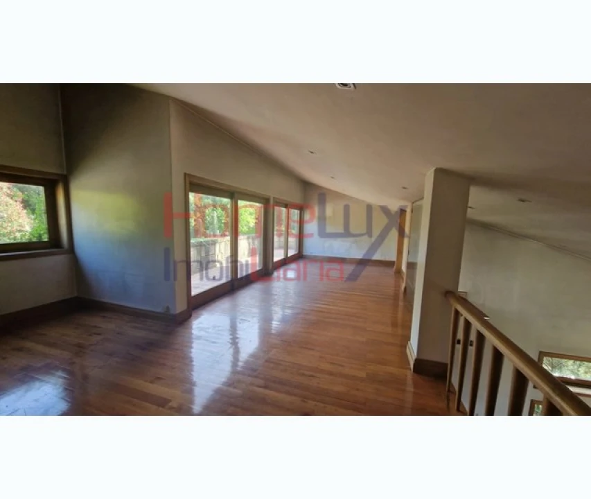 Moradia T4 para Venda em Azurem Foto 28