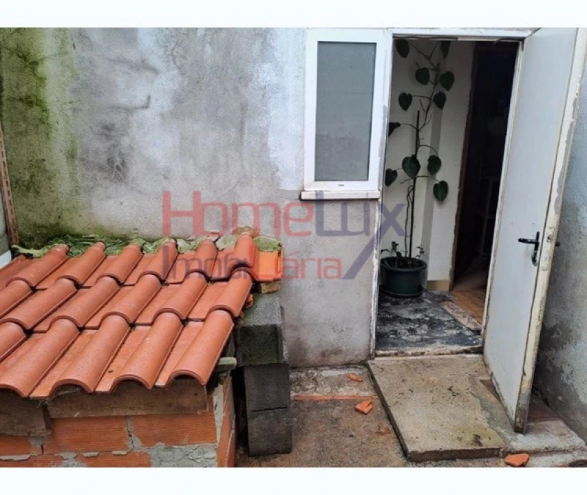 Moradia T4 para Venda em Sé, Santa Maria e Meixedo Foto 6