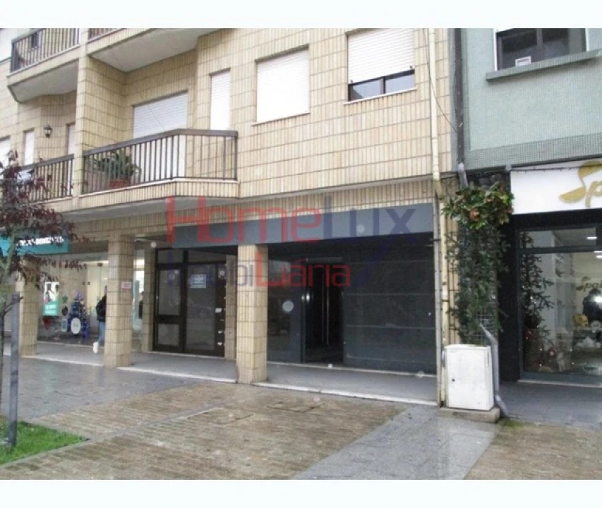 Loja para Venda em Paços de Ferreira Foto 1