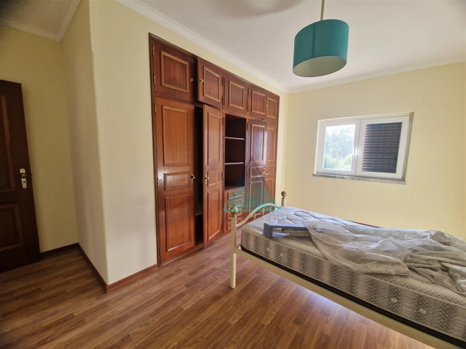 Moradia T5 para Arrendamento em Fernao Ferro Foto 7