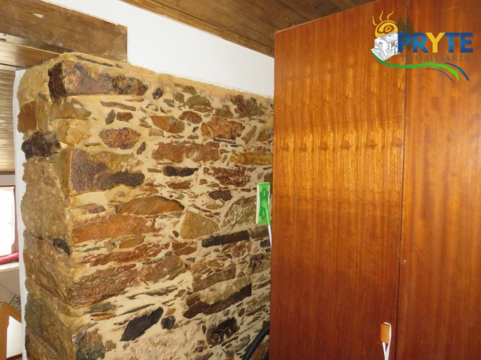 Moradia T3 para Venda em Sobreira Formosa e Alvito da Beira Foto 11