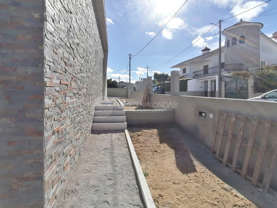 Moradia T3 para Venda em Fernao Ferro Foto 27