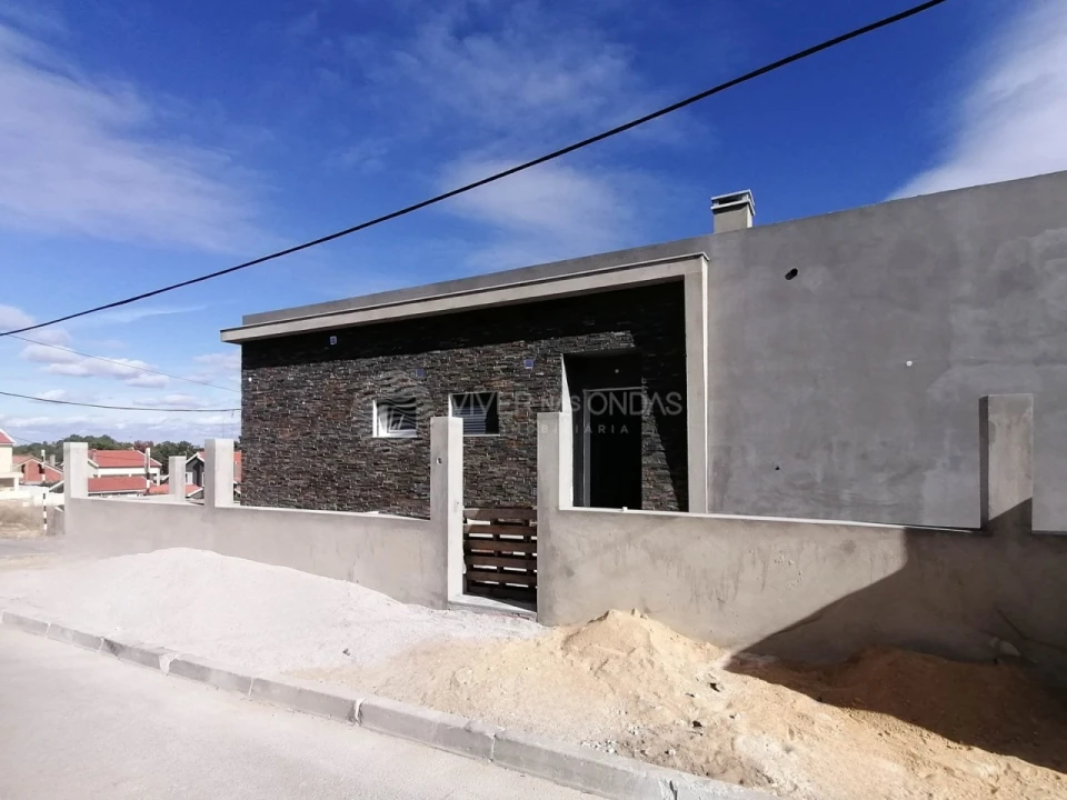 Moradia T3 para Venda em Fernao Ferro Foto 2