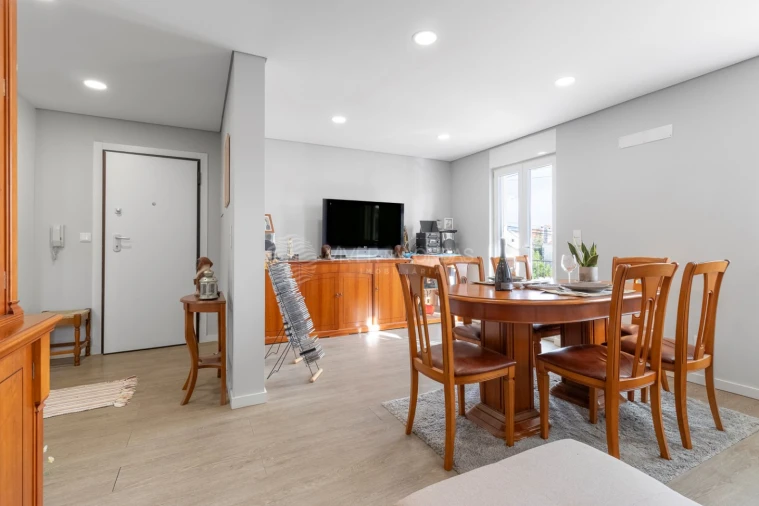 Apartamento T2 para Venda em Quinta do Conde Foto 8