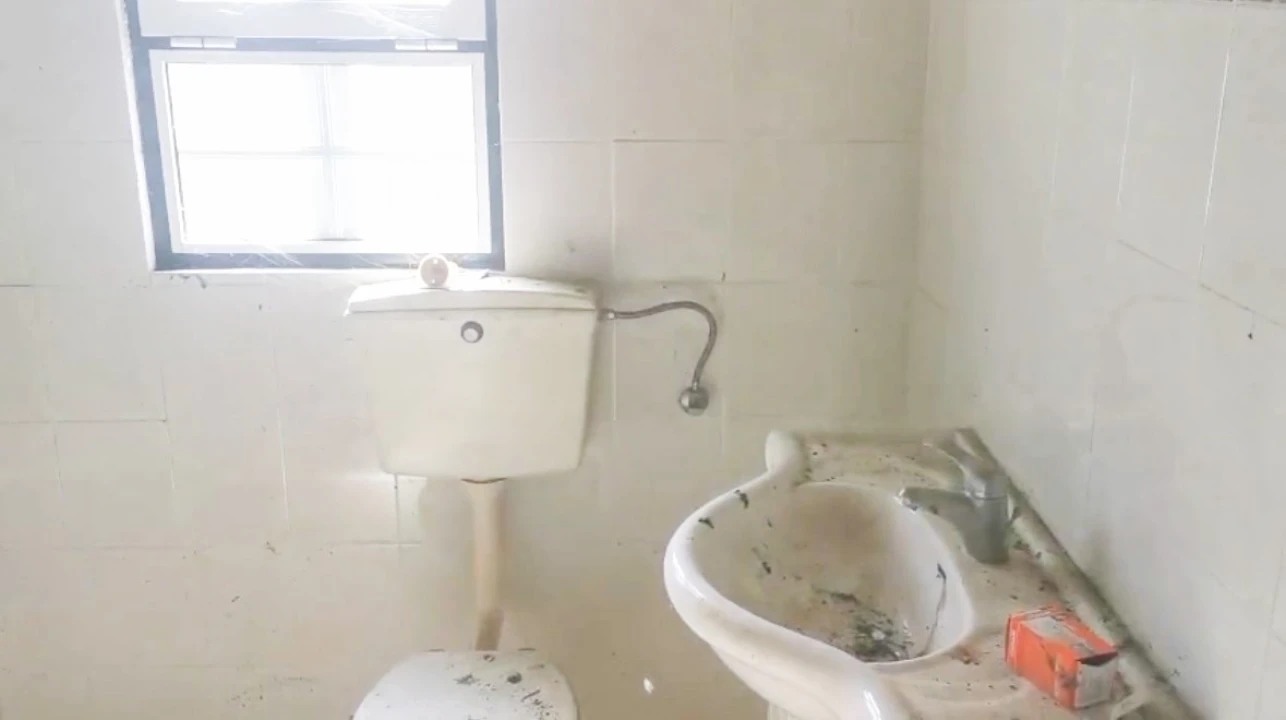 Moradia T5 para Venda em Benquerença Foto 11