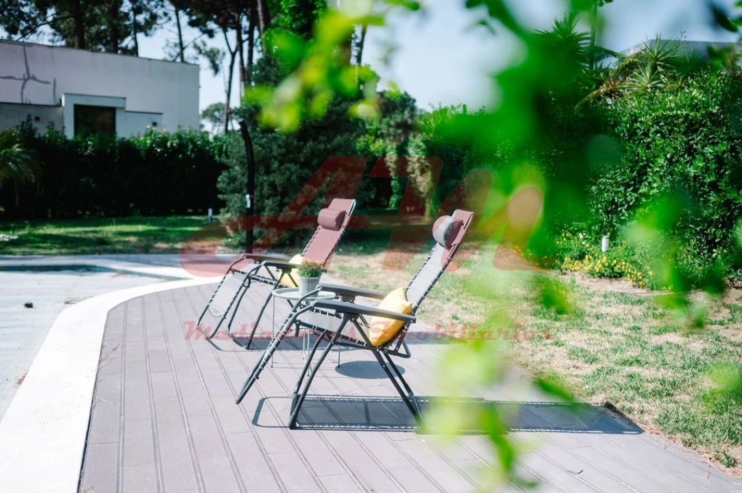 Moradia T4 para Venda em Charneca de Caparica e Sobreda Foto 5