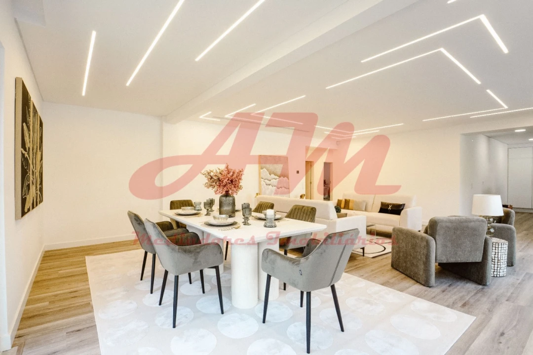 Moradia T4 para Venda em Charneca de Caparica e Sobreda Foto 28