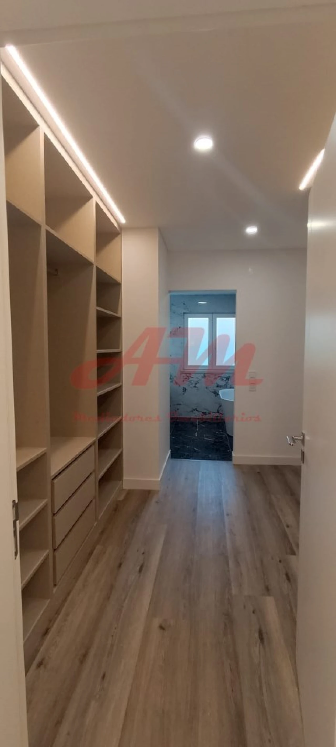 Moradia T4 para Venda em Charneca de Caparica e Sobreda Foto 53