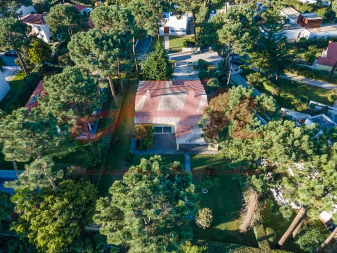 Moradia T4 para Venda em Charneca de Caparica e Sobreda Foto 7