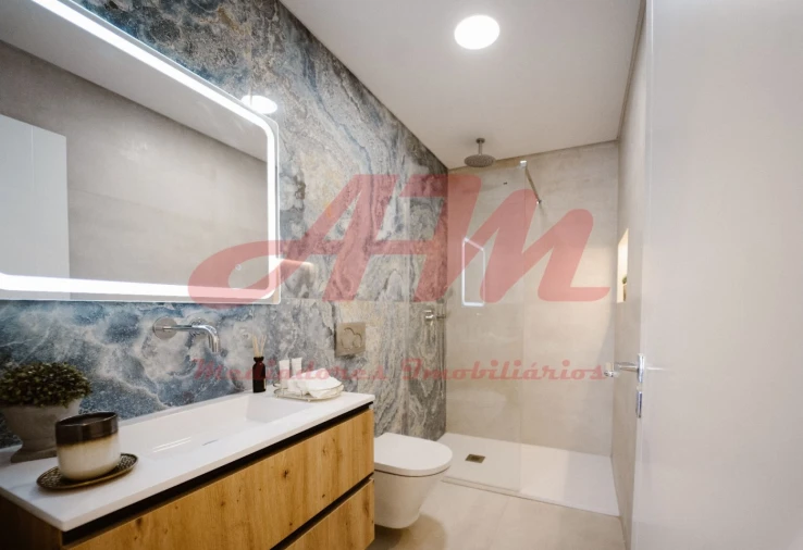 Moradia T4 para Venda em Charneca de Caparica e Sobreda Foto 46