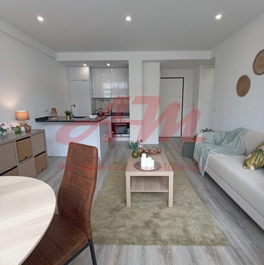 Apartamento T3 para Venda em Benfica Foto 3