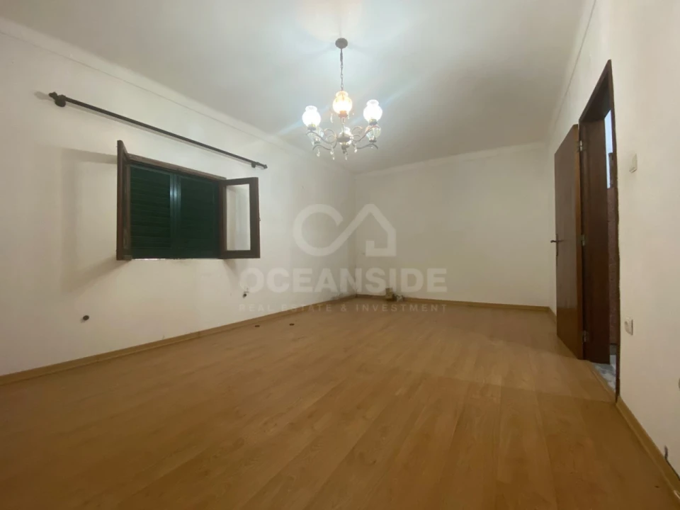 Moradia T4 para Venda em São Miguel de Acha Foto 1